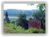 Linnanrauniot on kaupungin suosituin matkakohde.  (2006)